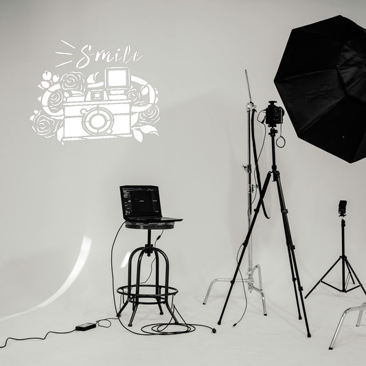 Maxxxmart Smile & Shoot Stencil